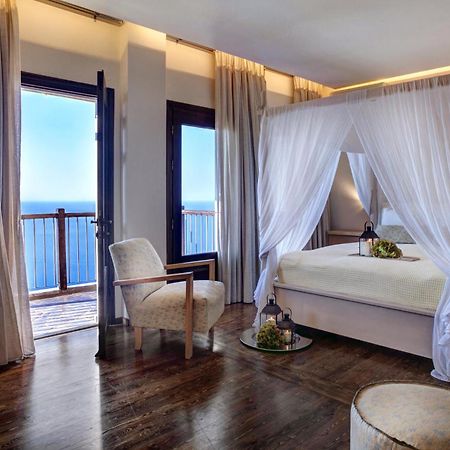 Dohos Boutique Hotel ลาริซา ภายนอก รูปภาพ