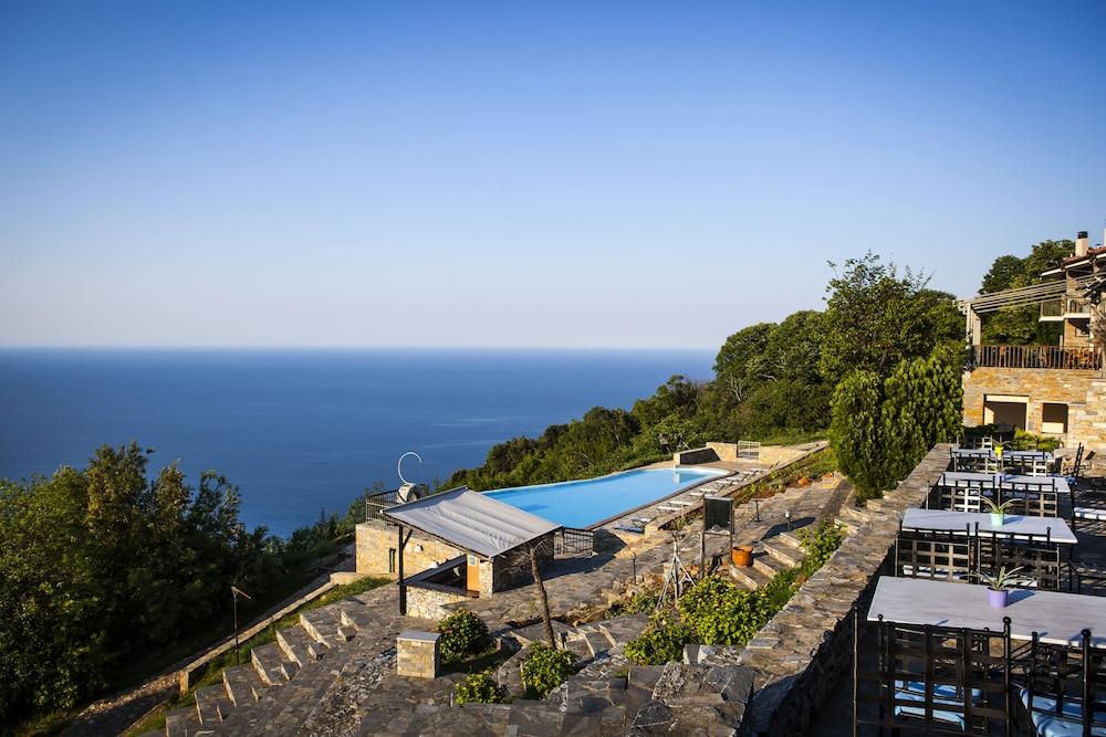 Dohos Boutique Hotel ลาริซา ภายนอก รูปภาพ