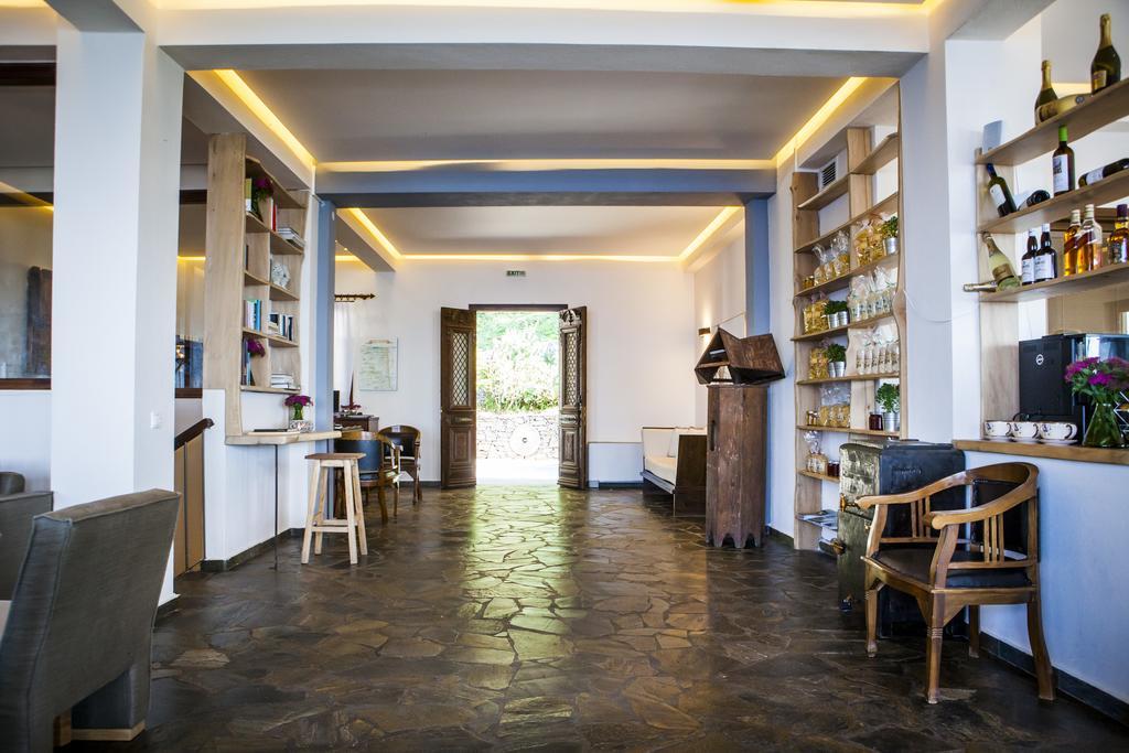 Dohos Boutique Hotel ลาริซา ภายนอก รูปภาพ